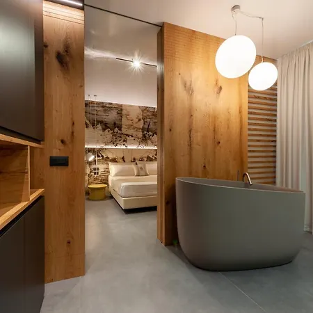 Donnarumma Otel 4*